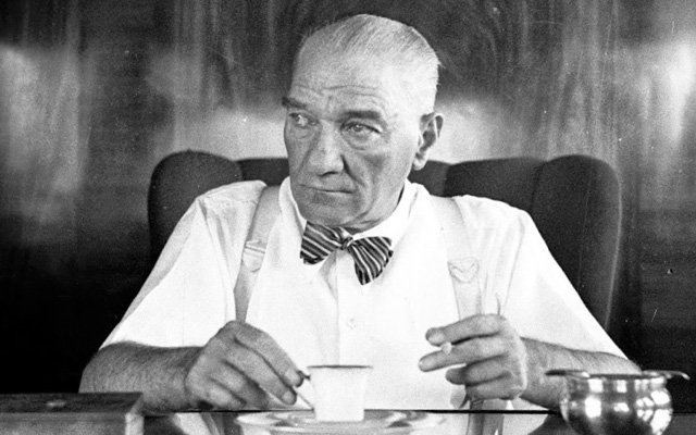 MUSTAFA KEMAL’İN KORUNMAYA İHTİYACI MI VAR?