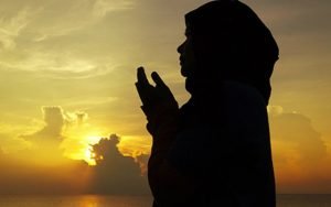 Kur’an’ı Tahrife Modern Bir Örnek: Hımâr (Başörtüsü)