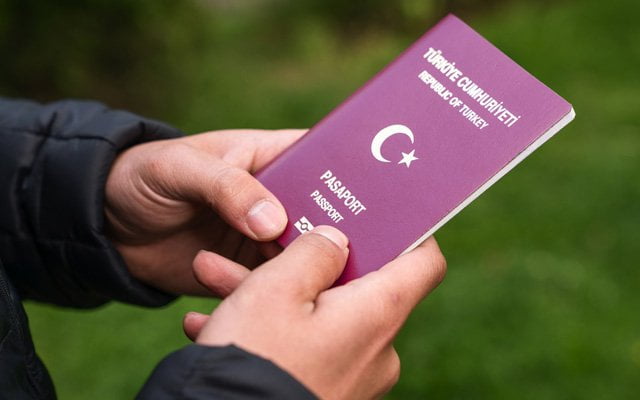 KHK’Lİ AKADEMİSYENLER PASAPORTLARINA KAVUŞMAK İSTİYOR