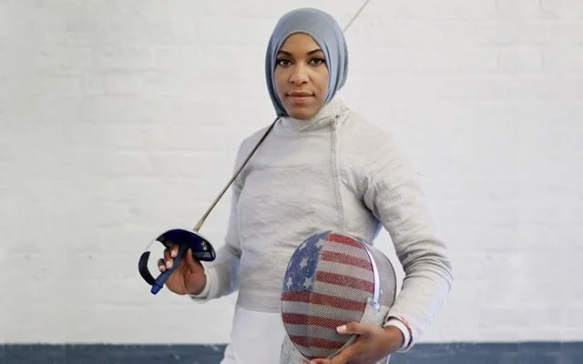 ABD’li başörtülü millî sporcudan Trump’a mektuplu tebliğ