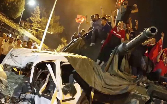 “Şehitlerimiz cennete yürüdüler”