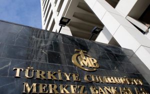 Faizci sistemin merkezde, milletin çevrede olduğu ekonomi sömürücüdür