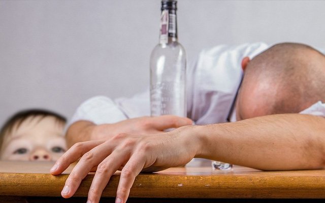 Ensest olaylarının meydana gelmesi alkol tüketimi ile yakından ilişkilidir