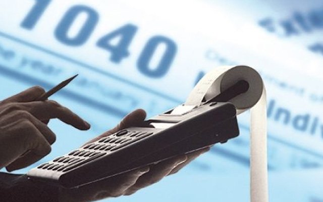 Ekonomi kurmayları Ak Parti’nin ayağını mı kaydırıyor?