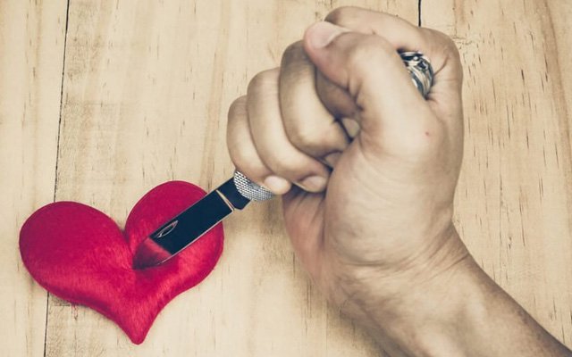 Babalar da Çocuklarını Öldürür