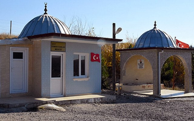 ŞEHİTLER ÖLDÜKLERİNİ BİLMEZ VE SEVDİKLERİYLE RÜYADA BULUŞUR