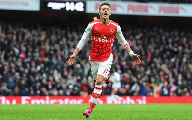 Mesut Özil, Müslüman olduğu için ayrımcılığa uğradığını ifşa etti