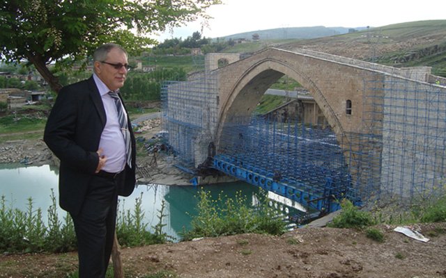 MALABADİ KÖPRÜSÜ ESKİ GÜZELLİĞİNE KAVUŞTU