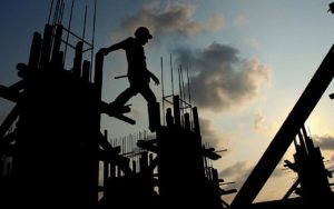 Çalış, çalış para yok