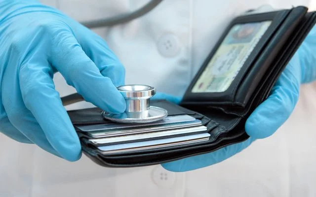 Müslüman Doktorlar da Sömürmeye Başladı