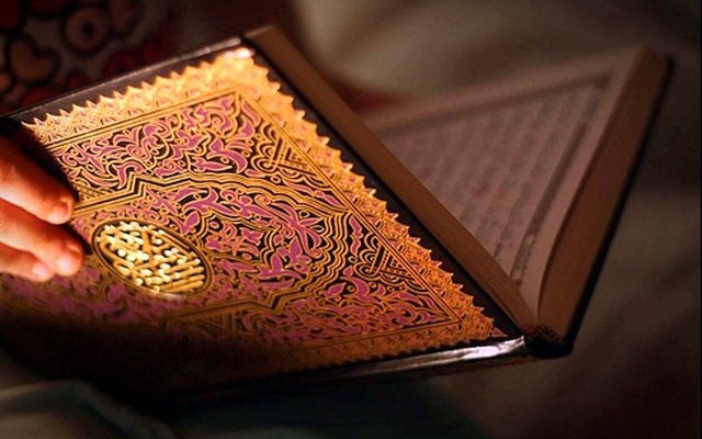 Ünlü hafız canlı yayında Kur’an okurken öldü