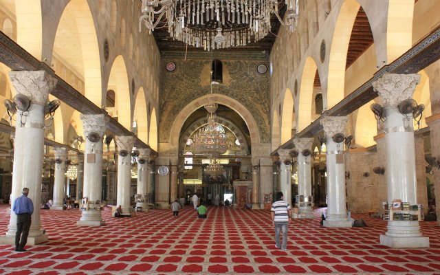 Camilerin/Mescitlerin Sahibi Kim?