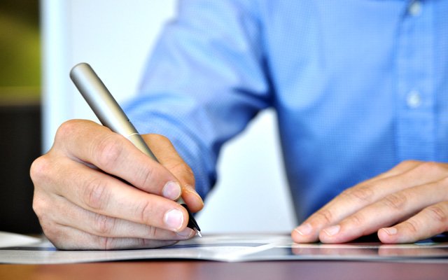 Müslüman akademisyenlerimiz tembeldir, yetersizdir ve de desteksizdir