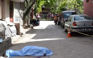 Kirasını ödeyemeyen işitme engelli yaşlı adam intihar etti