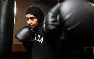 Tesettürlü kadın boksör öyle mi?