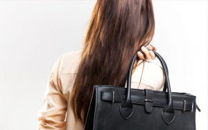 Modern dünyanın ‘Ekonomik özgürlüğü olan kadın saygındır’ dayatmasını reddediyoruz