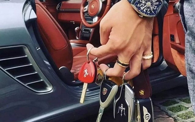 Gösteriş kültürü toplumsal yozlaşmanın bir tezahürüdür