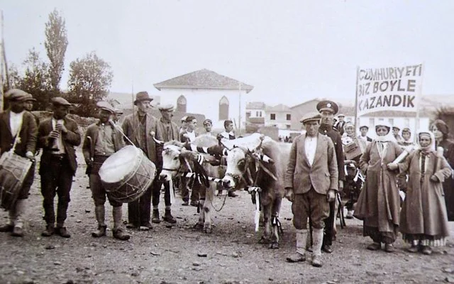 ‘Üniter yapı, Atatürk, Cumhuriyet, Cumhuriyet’in ilkeleri yerinde duruyor’