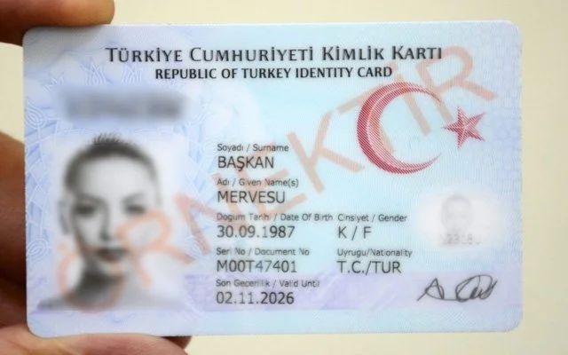 KADINLAR KIZLIK SOYADLARINI KULLANMALIDIRLAR