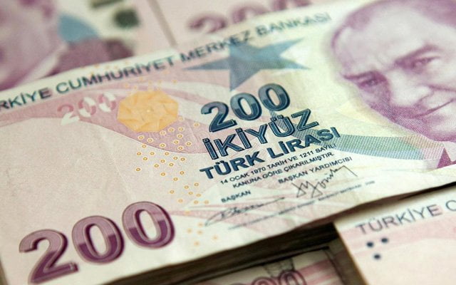 Anayasaya dokunuluyor da faizci düzene niçin dokunulamıyor?