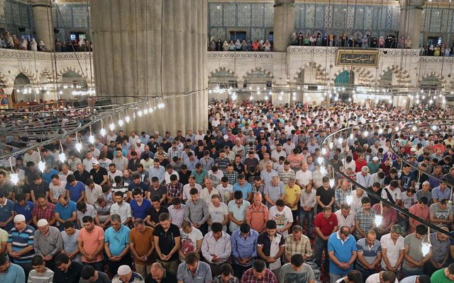 Peygamber buyruğu tanımaz utanmazlar