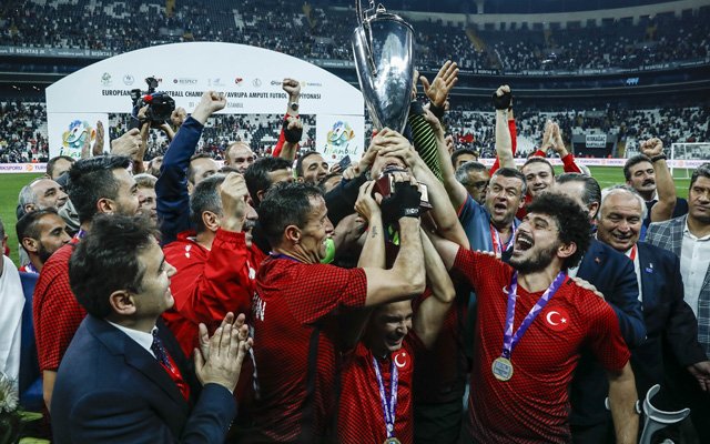 Ampüte milliler övünç vermemelidir