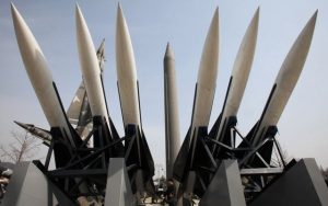 Nükleer silahlar üretici zalimlerini de vuracaktır