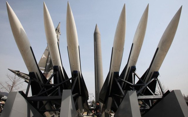 Nükleer silahlar üretici zalimlerini de vuracaktır