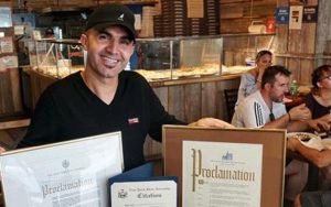 NEW YORK’LU TÜRK PİZZACISINA 4 BAŞARI ÖDÜLÜ BİRDEN VERİLDİ
