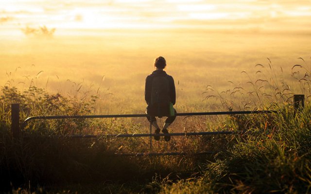 Düşünmek, Hissetmek Ve Yaşamak Arasındaki Bağı Farkedebilmek