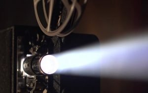 Sinema İle Yabancı Dünyalara Yöneltiliyor Muyuz?