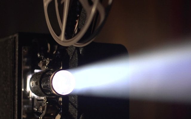 Sinema İle Yabancı Dünyalara Yöneltiliyor Muyuz?