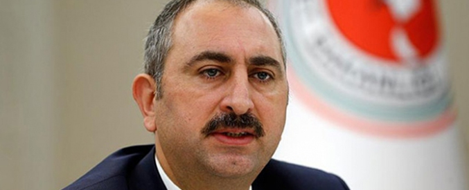 Gücünü Yanlış Kullananlar Zalimleşir