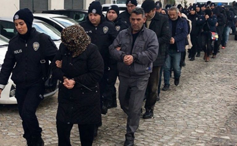 Sosyal Hayatımızın Bütün Kesimlerinde Dürüstlük Kayboldu