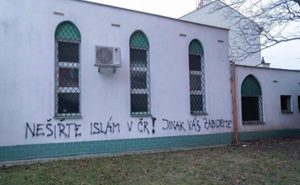 Çekya: Camiye Ölüm Tehdidiyle Saldırı