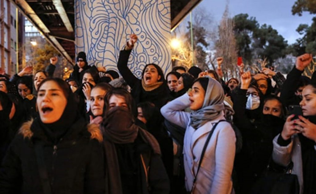 İran’da Yolcu Uçağını Düşüren Görevliler Tutukladı