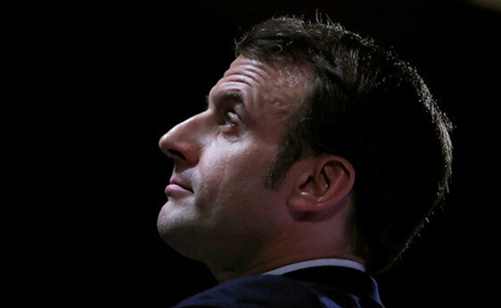 Macron’un Hafter Sevdası Bitmiyor