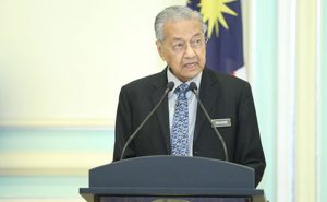 Malezya Hükümet Krizi: Mahathir Geçici Başbakan