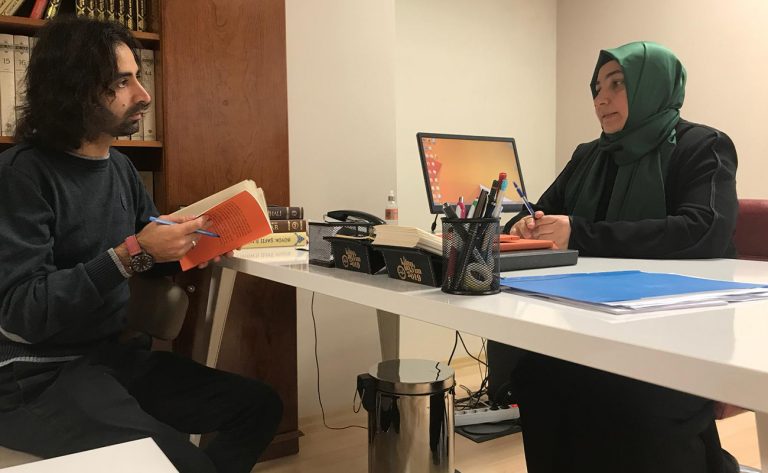 İmran Elagöz Taşkın: Modern İnsan Kul Olduğunu Unutup Mükemmelliğin Peşinden Koşuyor!