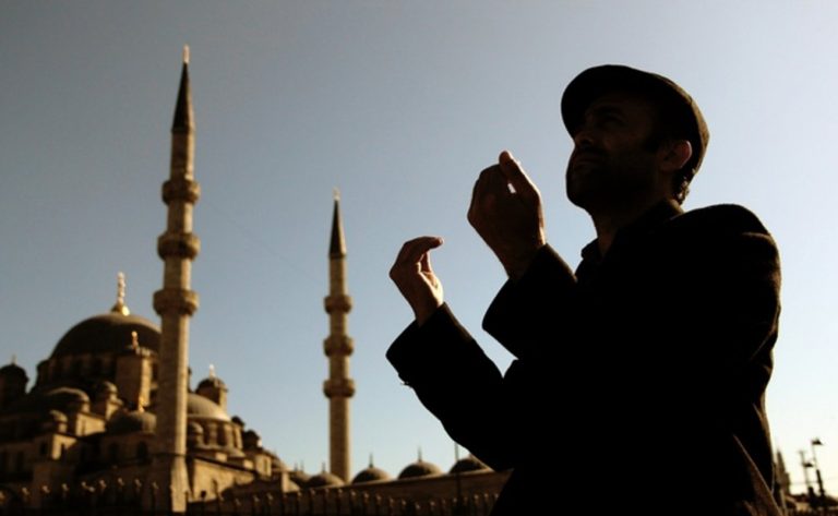 İbadet İslâm’a Göre Yaşamaktır