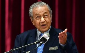 Doksanbeşlik Mahathir Mücadeleye Hazır