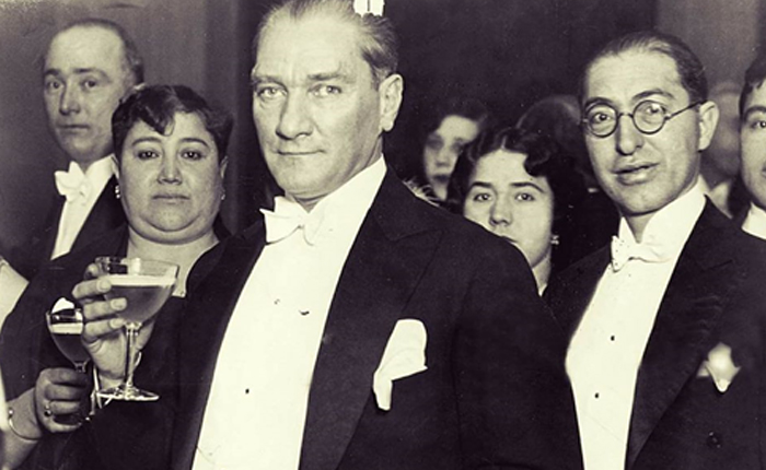 Tıp Bilimi Atatürk’ün Siroz Hastalığı Konusunda Fatih Altaylı’yı Doğrulamıyor