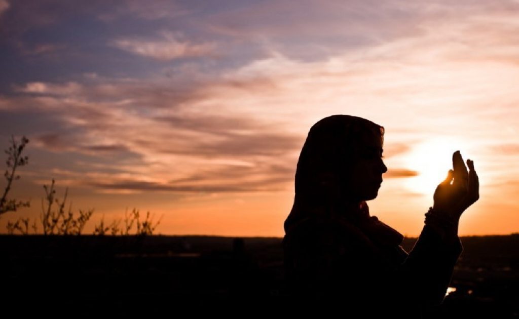 Yatsı Ezanı Sonrası Dua Bir Atılım Olmuştur