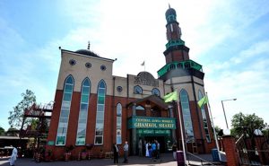 İngiltereli İmam: Ya Ölen Gençler Olsaydı?