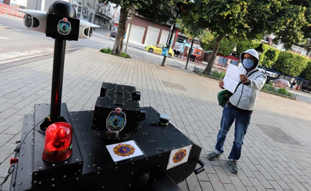 Tunus: Sokağa Çıkma Yasağını Robotlar Uyguluyor
