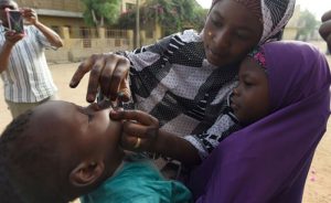 Afrika: Korona Çıkınca Çocuk Felci Savaşı Terk Edildi