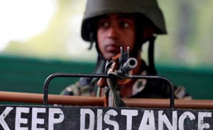 Hindistan Keşmir Harekatında 20 Askerini Kaybetti