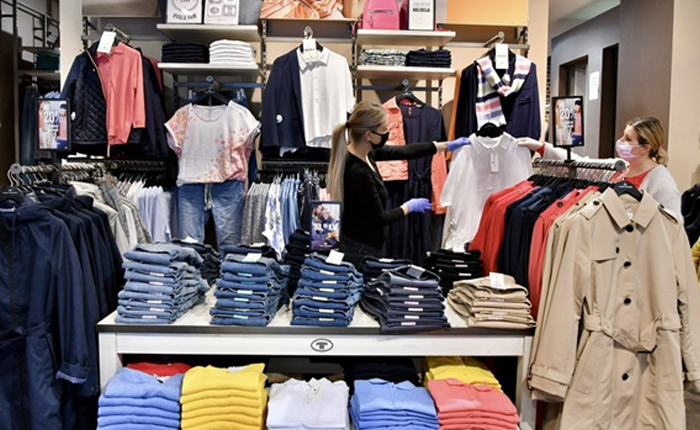 Saraybosna: Mağazalar 2 Ay Sonra Sıkı Kurallarla Açıldı