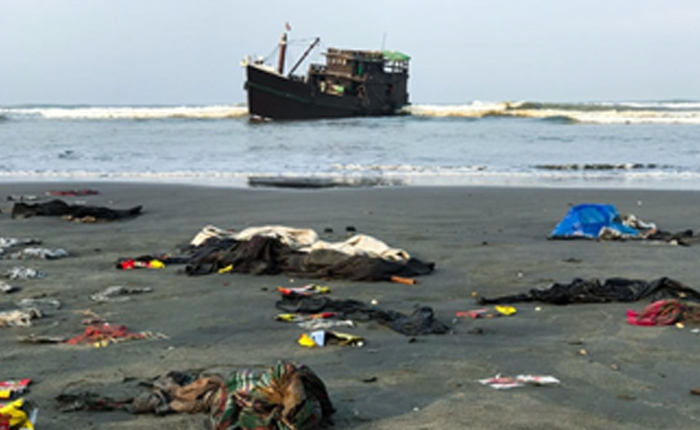Teknede Mahsur Müslüman Mültecileri Kurtar Çağrısı