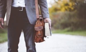 Bir Ârife Soralım: Ateistler Allahsız mıdır?